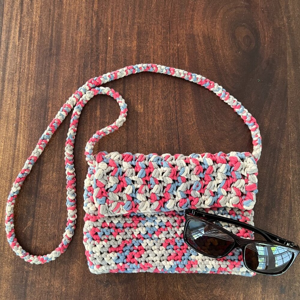 Crochet Cross-Body bag, red/blue/white/gray, Handmade